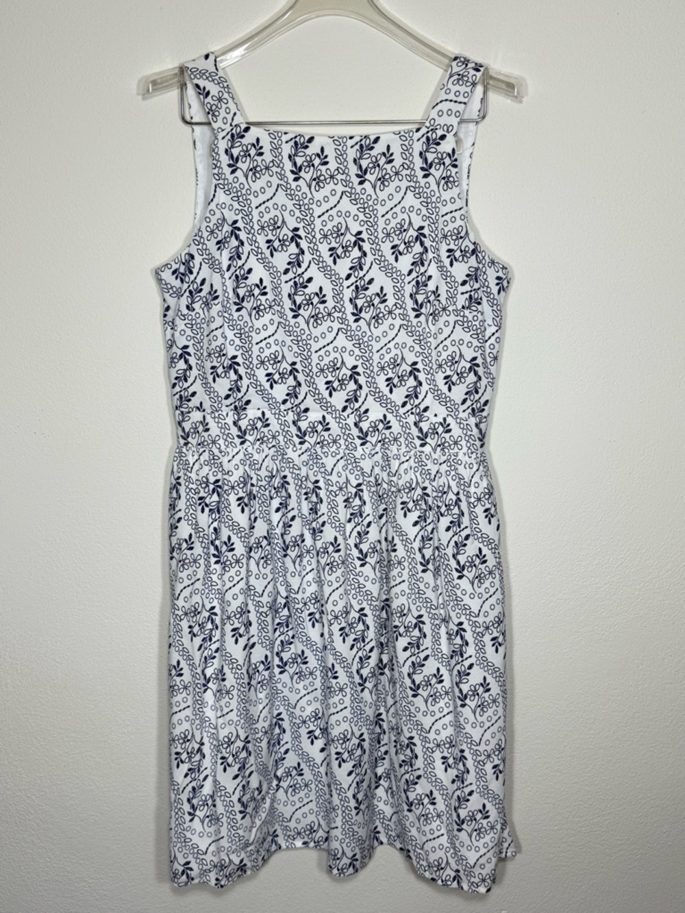 LOFT White & Navy Blue Floral Embroidered Eyelet Back Cutout Dress Size 4